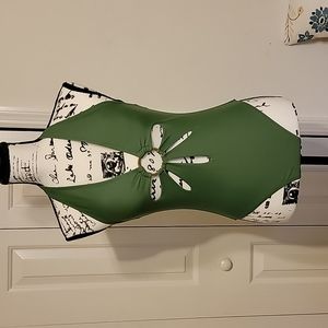 Cupshe NWOT green one piece halter bathing suit, Sz S